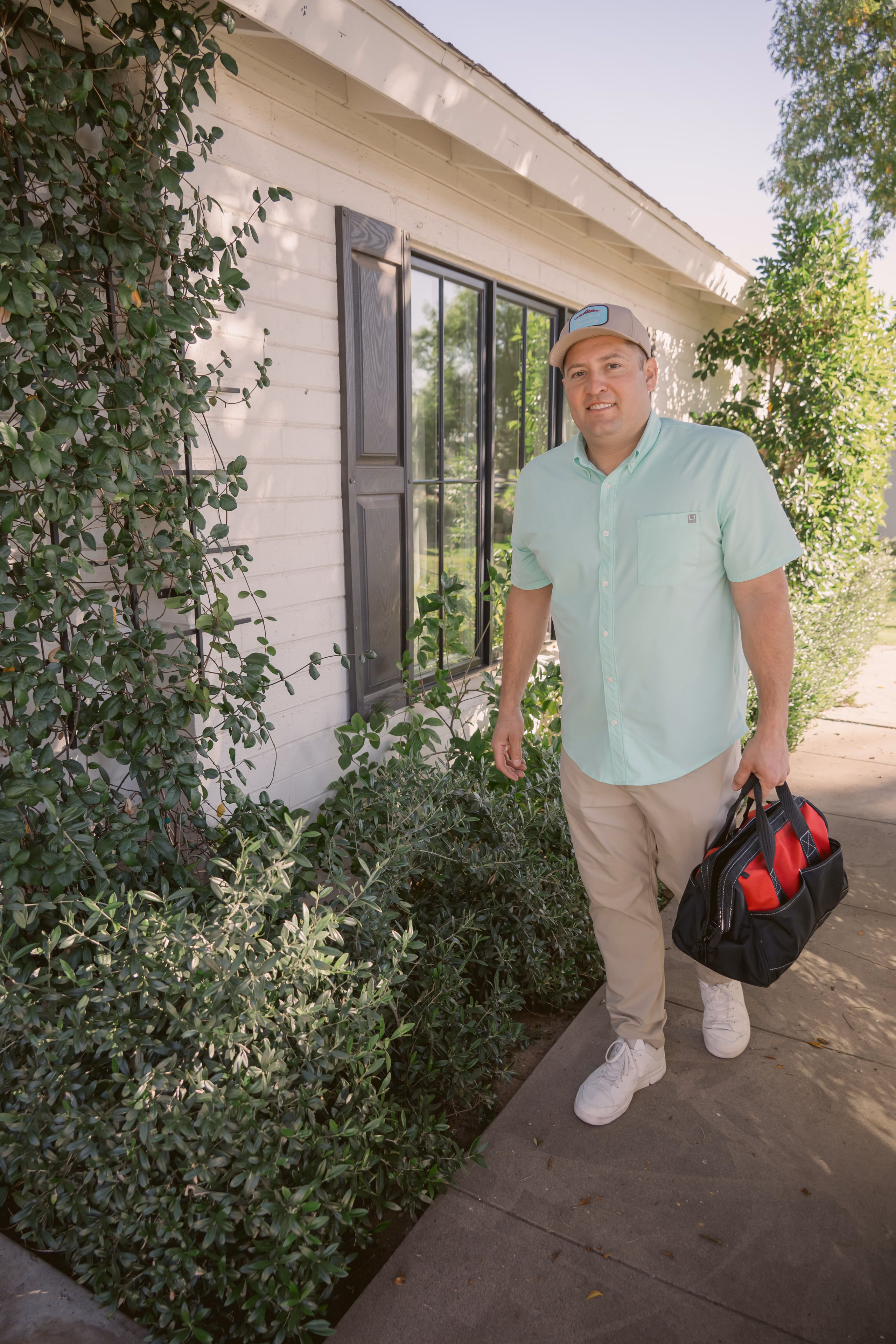 Gabe Sandersius arriving with tools for a Phoenix plumbing visit